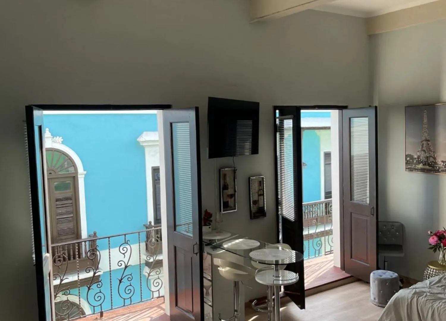 The Balconies Studio, The Marilyn Suite & The Crystal Apartment At Casa Of Essence In Old San Juan