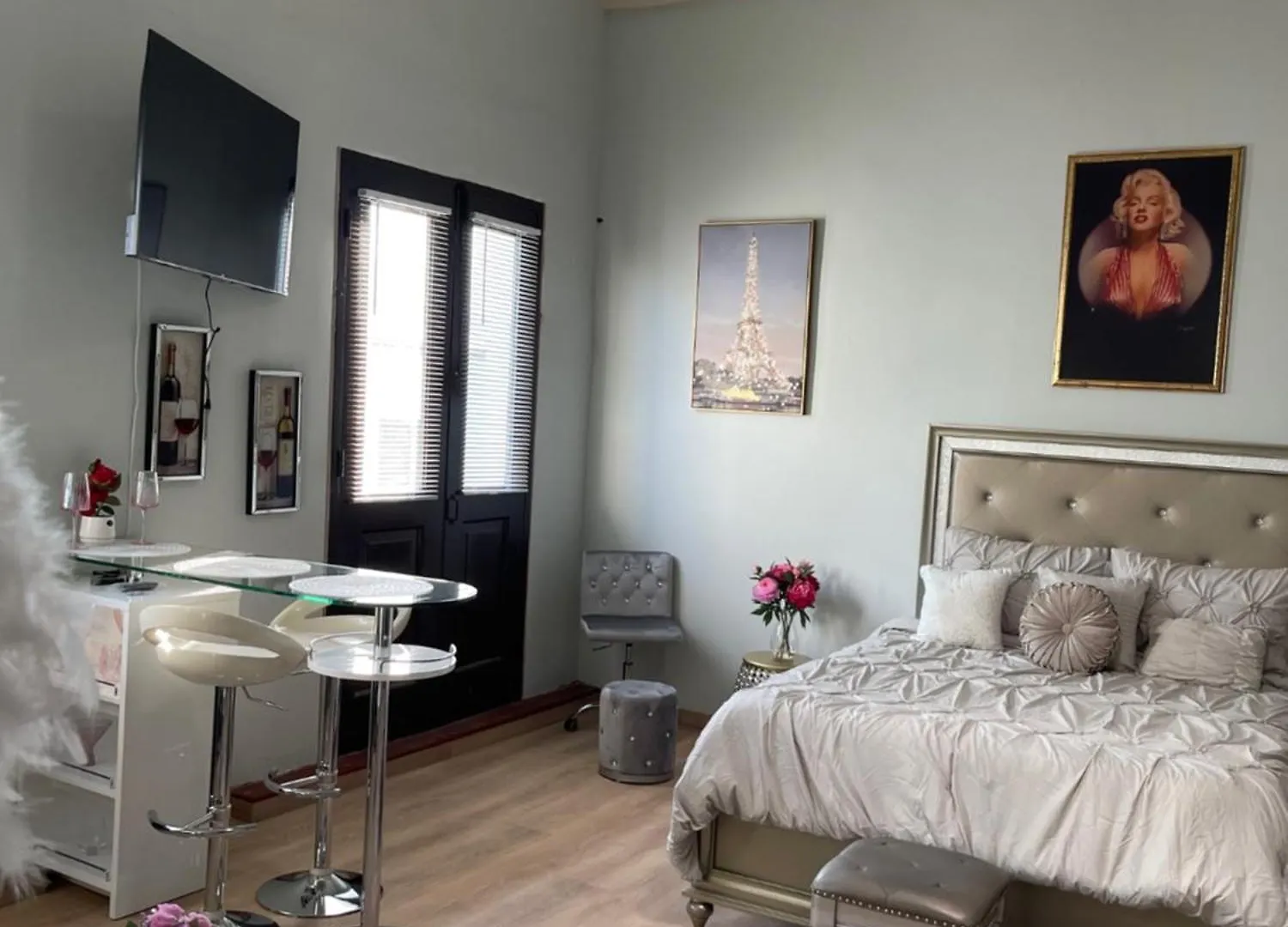 The Balconies Studio, The Marilyn Suite & The Crystal Apartment At Casa Of Essence In Old San Juan